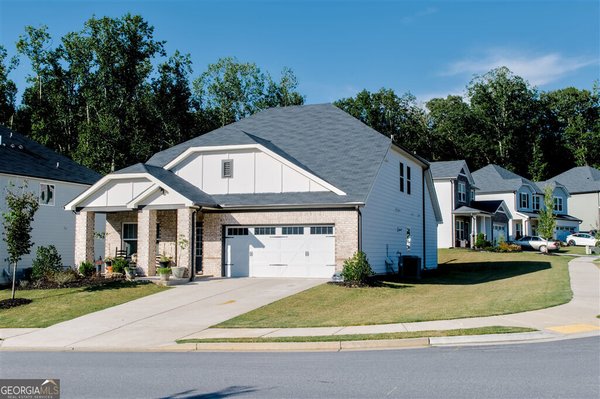 608 Magnolia Drive, Dawsonville