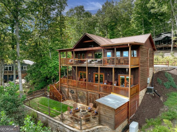 411 Highland Circle, Blue Ridge