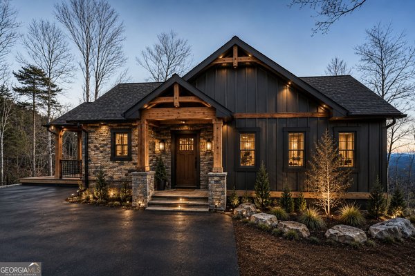 2 Linderhof Lane, Clayton