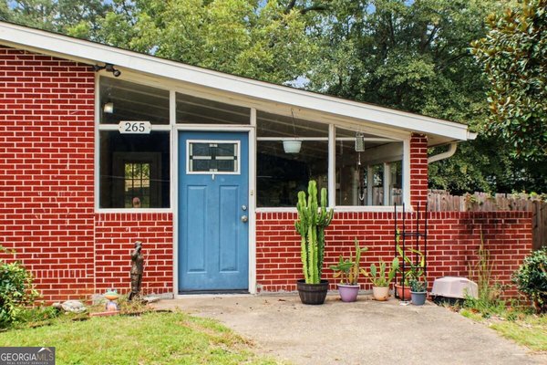 265 Elks Street Winder