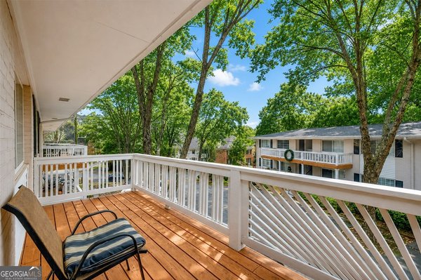 1990 Wellbourne Drive Atlanta