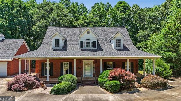 1136 Cole Lake Road Dallas