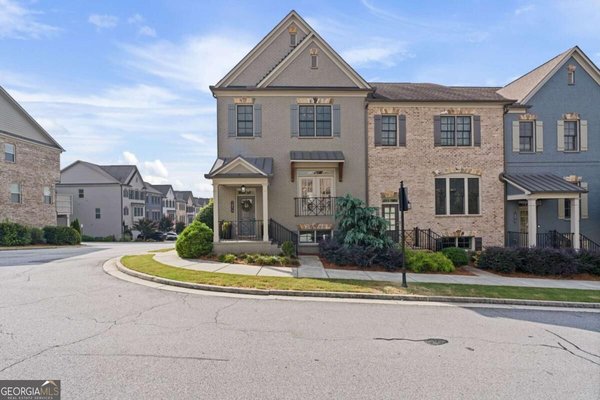 1874 Skyfall Circle Atlanta