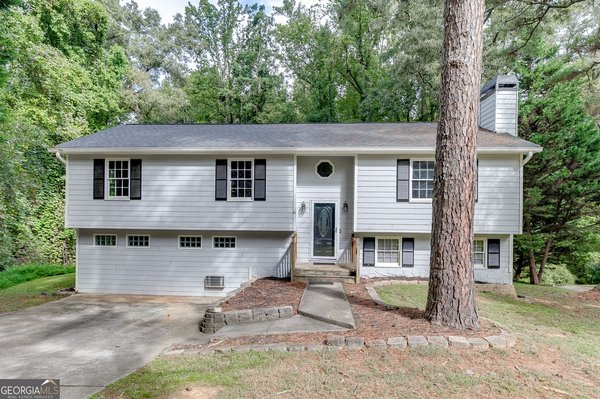 main picture of 6211 Laurel Wood Trail, Flowery Branch