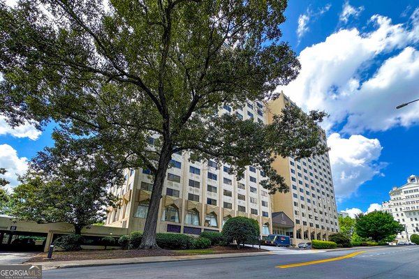 main picture of 2479 Peachtree Road, Atlanta
