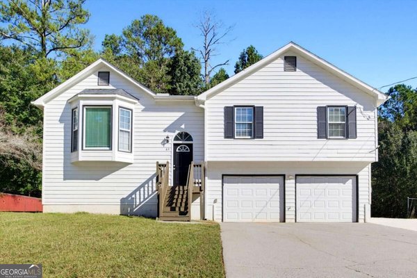 89 Indian Trail Drive, Powder Springs
