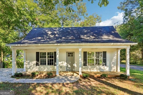 7 Mosley Lane, Buchanan