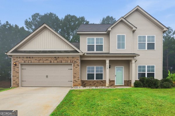 210 Glenview Trail, Griffin