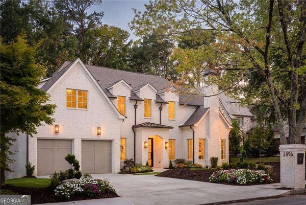 2896 Cravenridge Drive Brookhaven