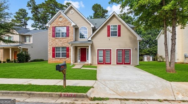 18 Belmont Park Ln Newnan