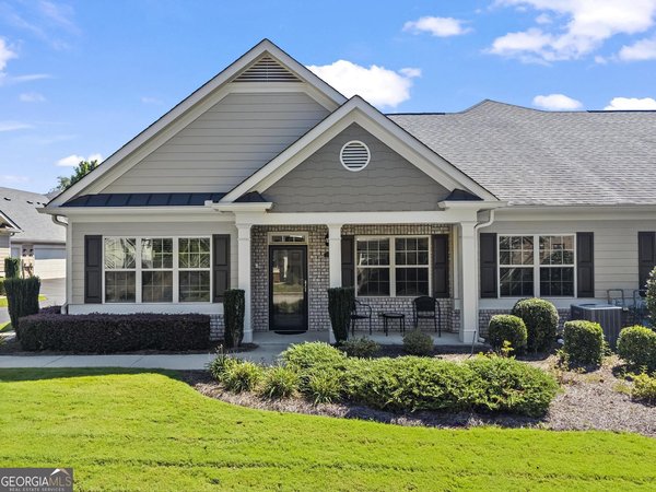 227 Orchards Circle, Woodstock