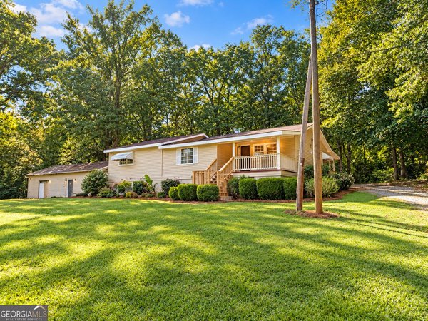 81 Anderson Lane, Forsyth