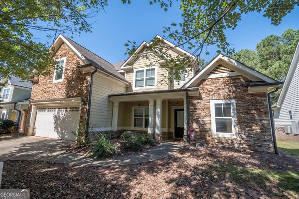 1120 Arlington Place, Bogart