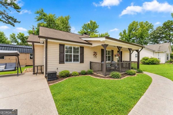 2560 Fairlane Drive, Cumming