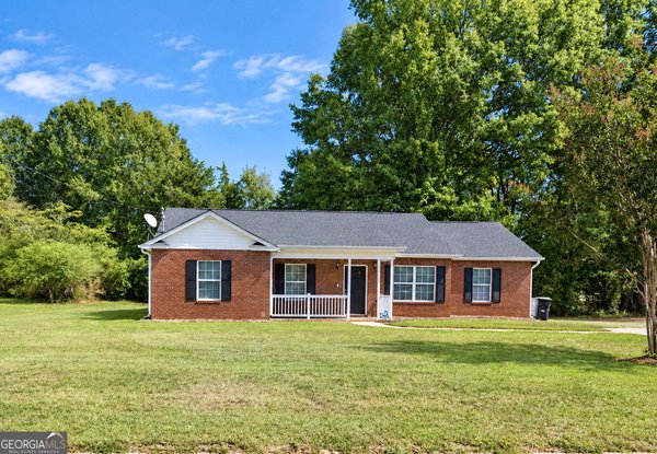 110 Bradley Circle Barnesville