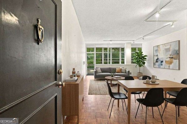 Habersham Estate Condo