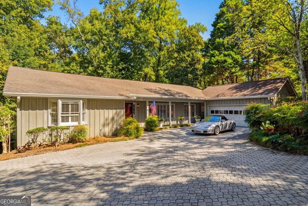 Picture of Neighborhood THE BRANCHES in Dunwoody, GA