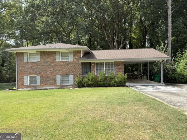 5941 Pinecreek Road Forest Park