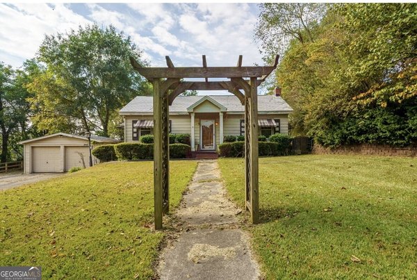 175 A W Roberts Drive, Ball Ground