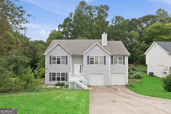 main picture of 3852 Valley Creek Drive, Flowery Branch