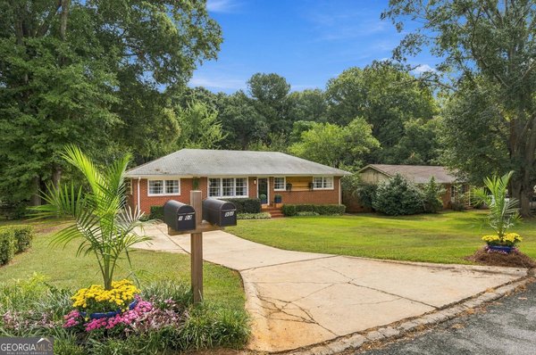 1001 Green Hill Drive, Griffin