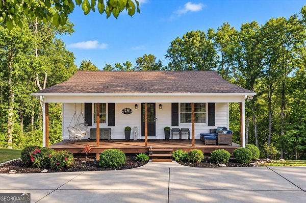 1015 Shamrock Lane, Ball Ground