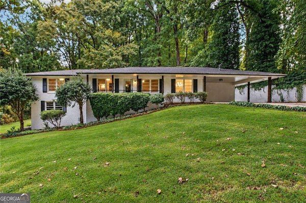 6445 Sherwood Trail, Austell