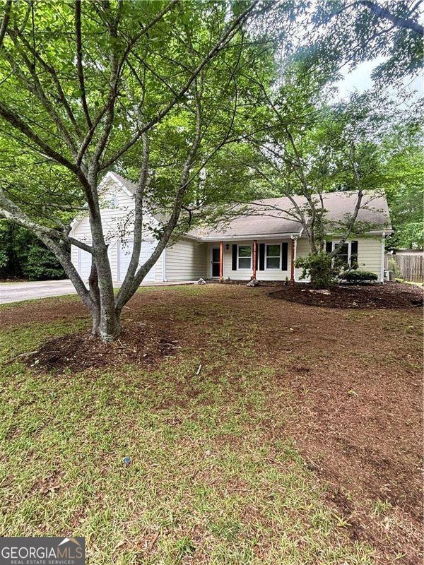 1135 Burning Bush Drive, Loganville