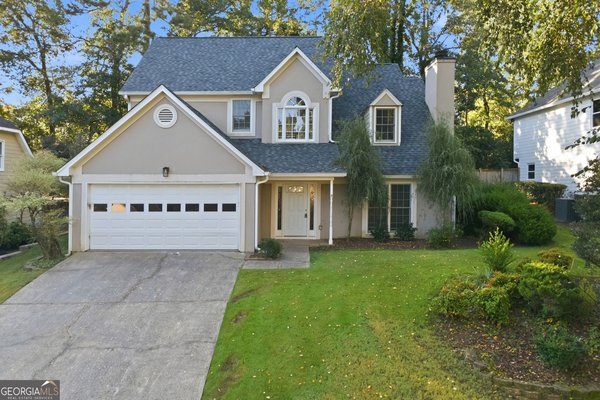 main picture of 1055 Wellers Court, Roswell