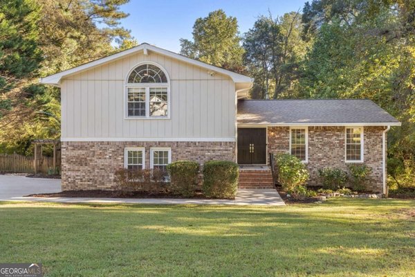 3774 Cherokee Place, Marietta