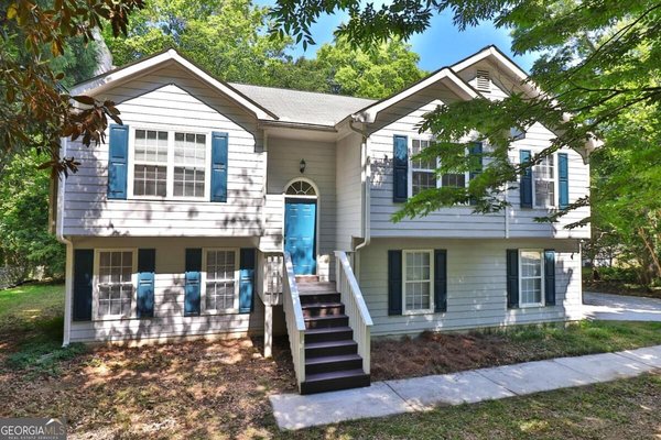 main picture of 353 Fall View Court, Winder