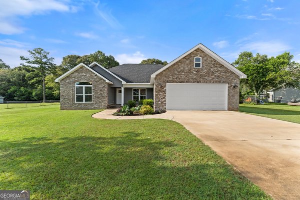 114 Water Drive, Warner Robins