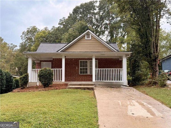 main picture of 283 Barfield Avenue, Atlanta