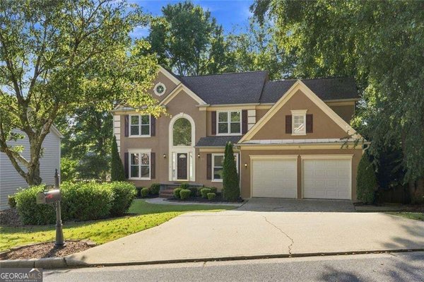 425 Fairford Lane, Duluth