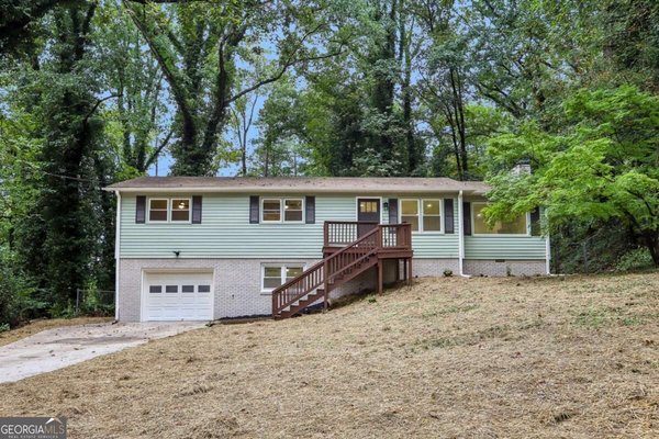 250 King Arthur Drive, Woodstock