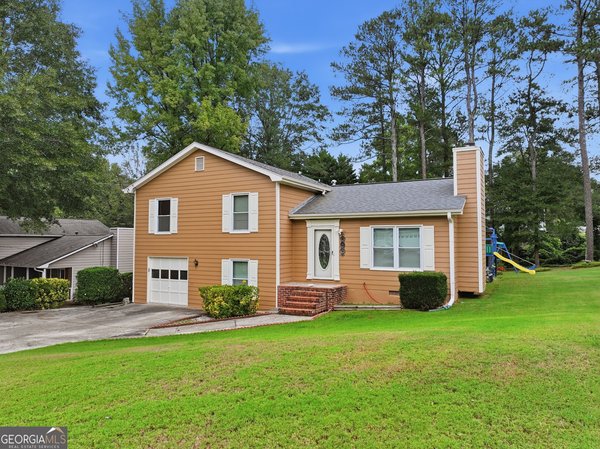1668 Woodsong Court, Grayson