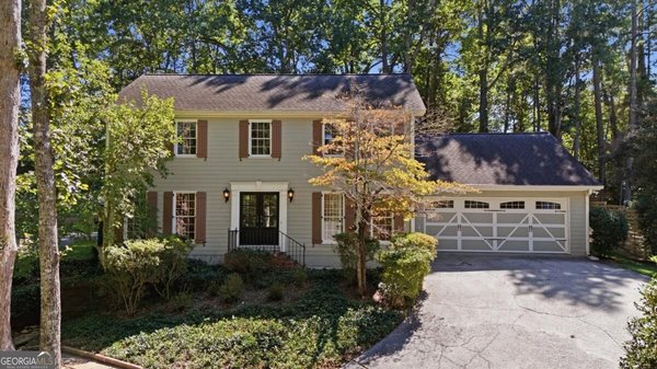 4894 Mcpherson Drive, Roswell