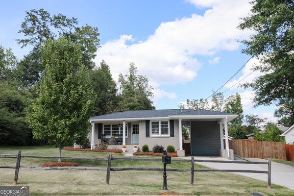 9 Sunny South Street Newnan