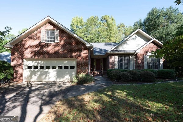220 Meadow Creek Drive Athens