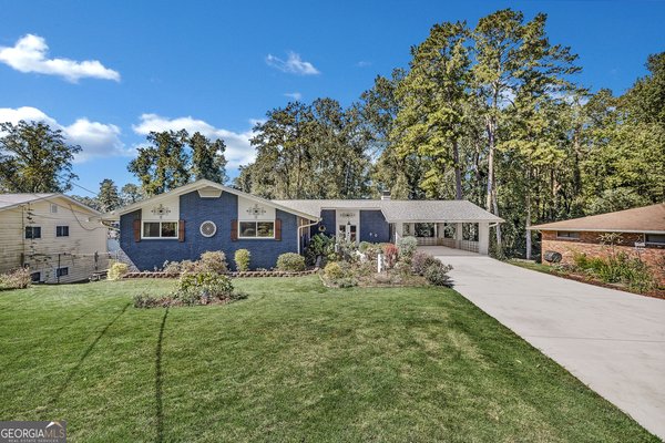 main picture of 3515 Parkview Drive, College Park