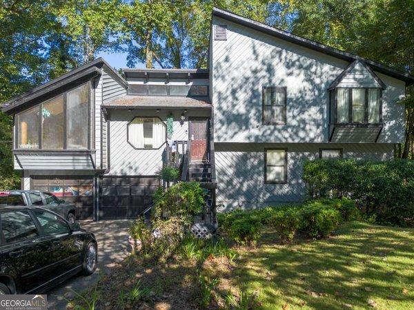 1179 Autumn Ridge Drive, Marietta