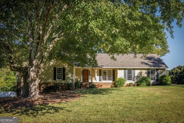 5011 Stones Crossing Drive, Lilburn