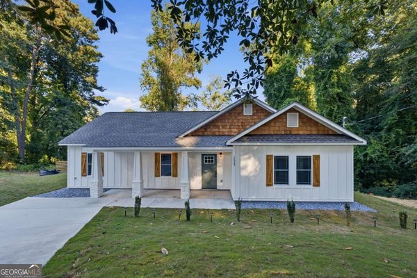 1547 Blanche Court, Marietta