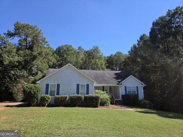 801 Pointe Trail Locust Grove
