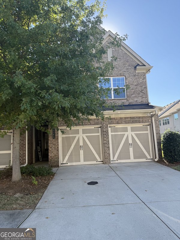 main picture of 1241 Foxcroft Lane, Cumming