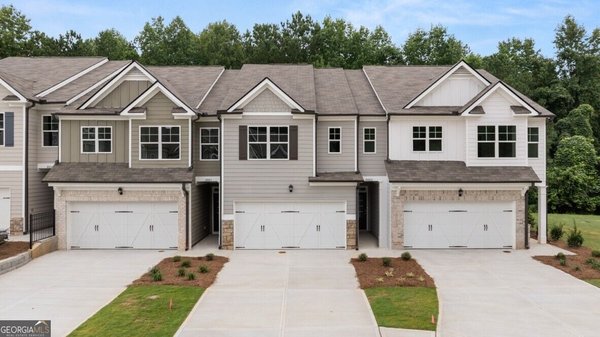 6665 Parsons Street, Flowery Branch