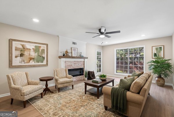 6851 Roswell Road, Sandy Springs