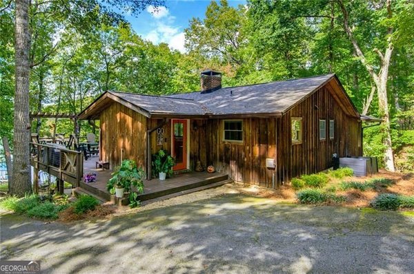 3599 Lakeview Drive, Gainesville