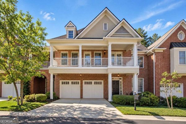 main picture of 1241 Village Terrace Court, Dunwoody