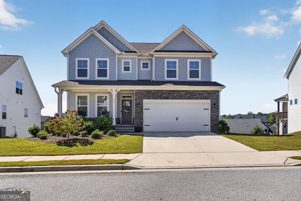 572 Redfish Way, Hoschton